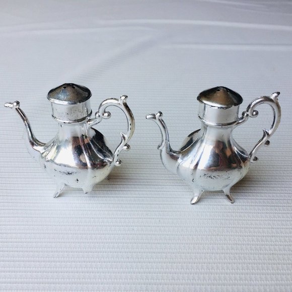 Niagara Falls Mini Teapot Kettle Shape Salt & Pepper Shaker Set Souvenir FLAW - Picture 2 of 12